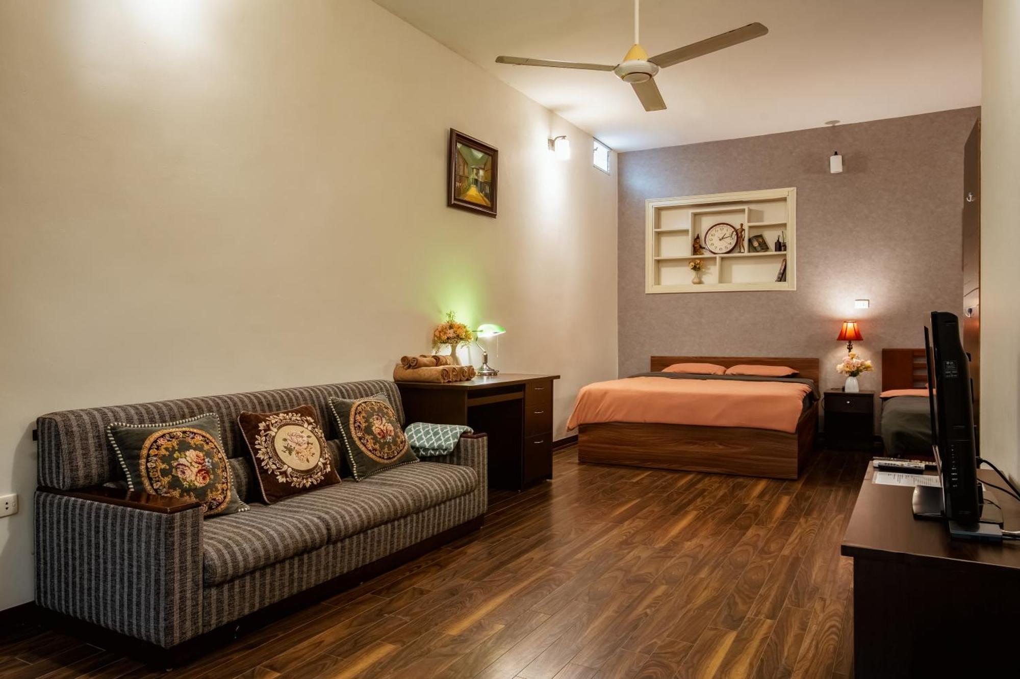 Hidden Gem Homestay 2 Hanoi Exterior photo